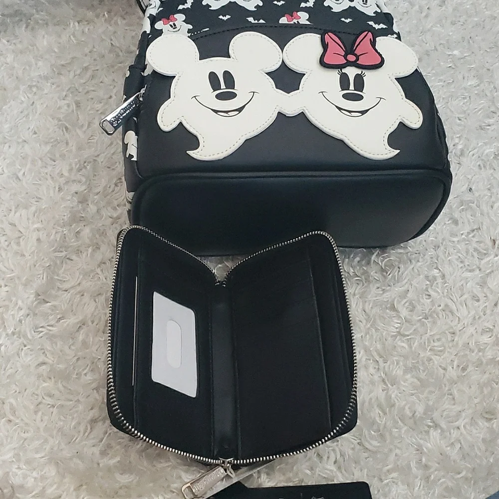 Loungefly Glow in the Dark Mickey and Minnie Ghost Halloween set